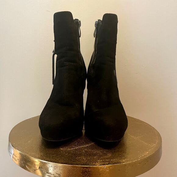 Laura Biagiotti Black Suede Ankle Booties | 38, US 7.5-8, High Heel, Tassel - Picture 3 of 9